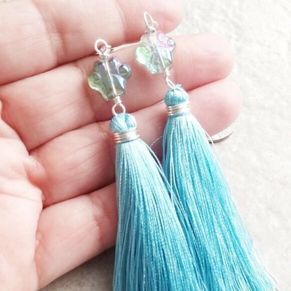 Unique Pawprint Paw Print Tassel Earrings! Cat Lovers Dog Lovers! Cat Lady! Pets - Picture 2 of 7